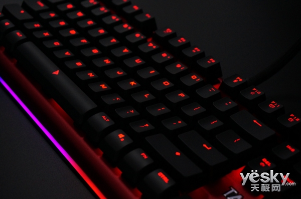 法拉利红色,k600机械键盘怎么样