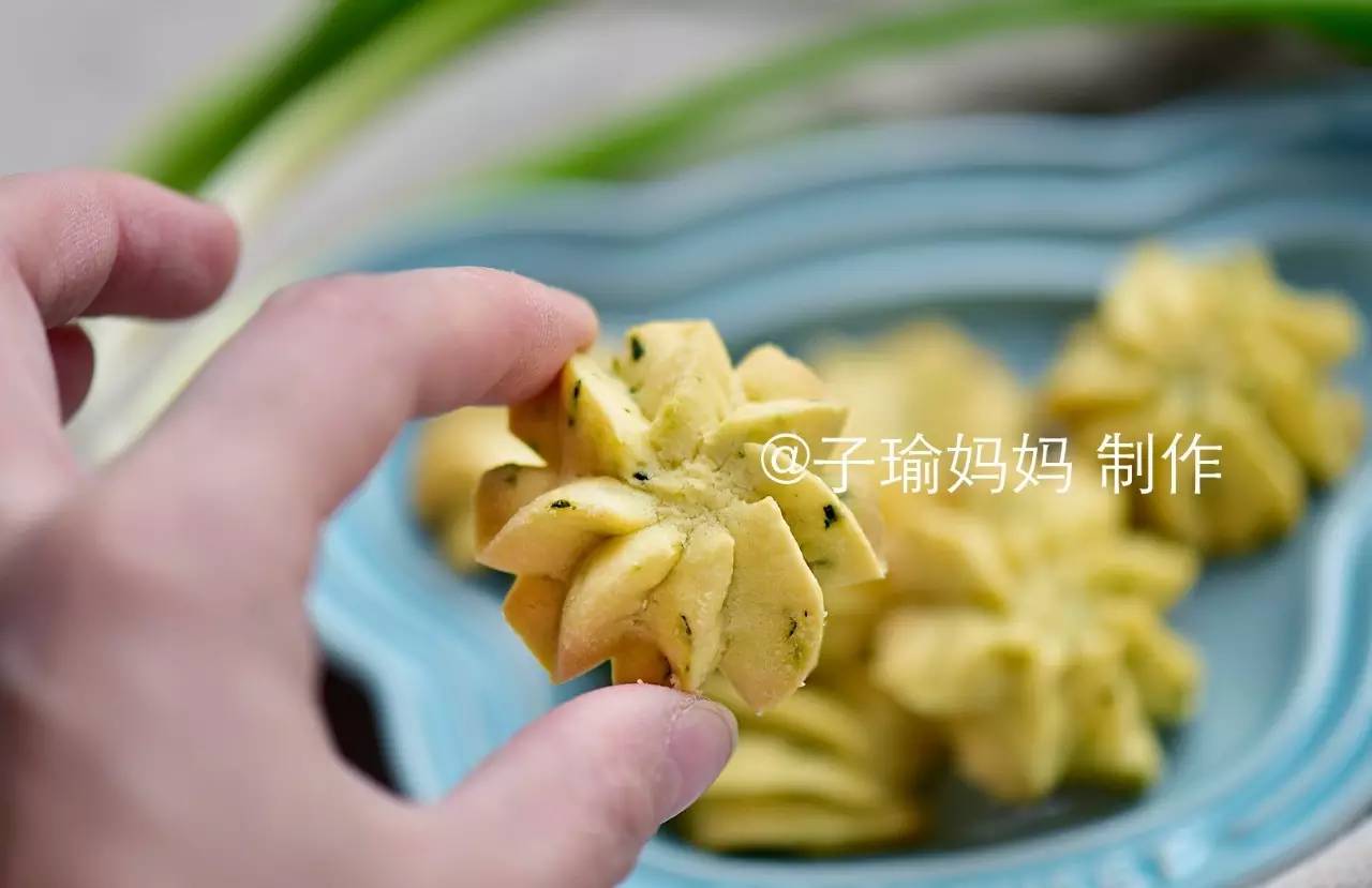 为什么我的曲奇挤不动？烤不成型？花纹消失？不酥？太硬？子瑜妈妈香葱曲奇全面示范