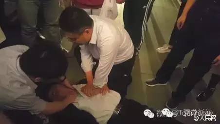 协和专家来我区开展肿瘤知识讲座｜女司机从负3楼撞到负2楼……