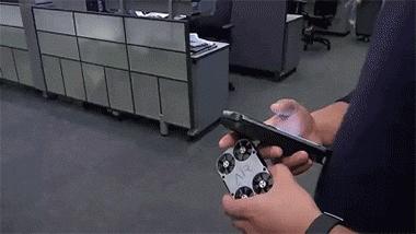 可以放手机壳的无人机,可以当无人机的手机壳