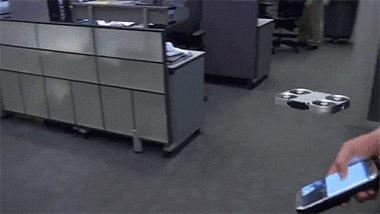 可以放手机壳的无人机,可以当无人机的手机壳