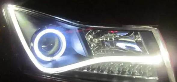 汽车大灯发展史,汽车灯历史各具特色