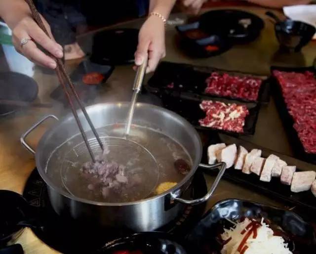 冷撒寒天的,咱大连不吃点火锅吃神马?
