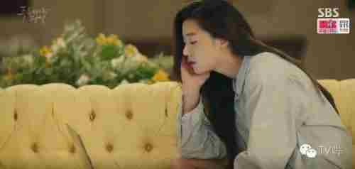 蓝色大海的传说全智贤李敏镐,扒一扒全智贤风衣