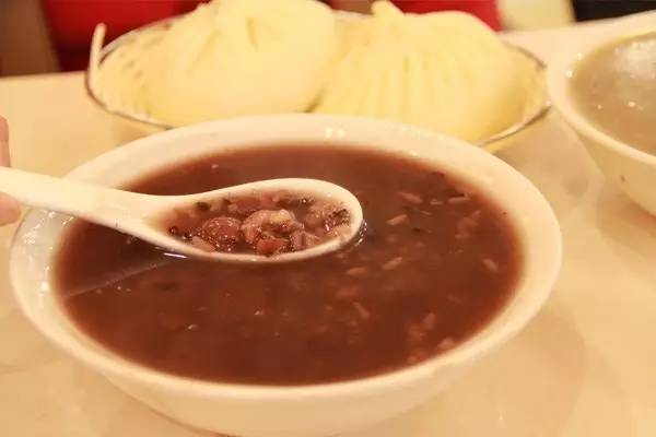 郑州十大经典早餐老店高新区,郑州好吃的早餐店铺推荐