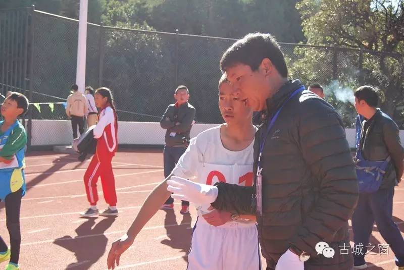 「聚焦」古城中小学生运动会闭幕，看看体育成绩哪家强……