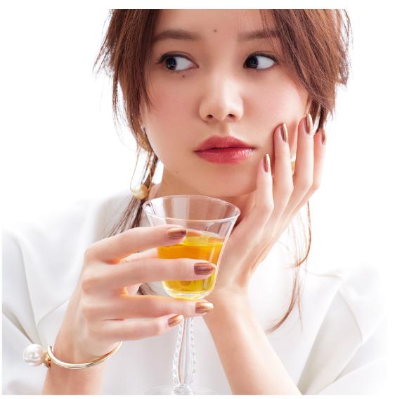 2021最时尚流行的美甲颜色,2022新款美甲冬季高级显白