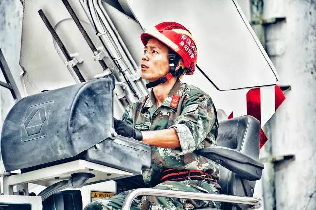 兵王风采,兵王消防员比武