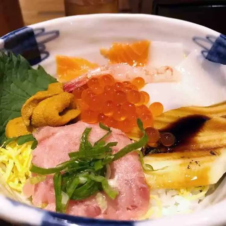 日本自由行京都红叶之旅,日本名古屋红叶风景