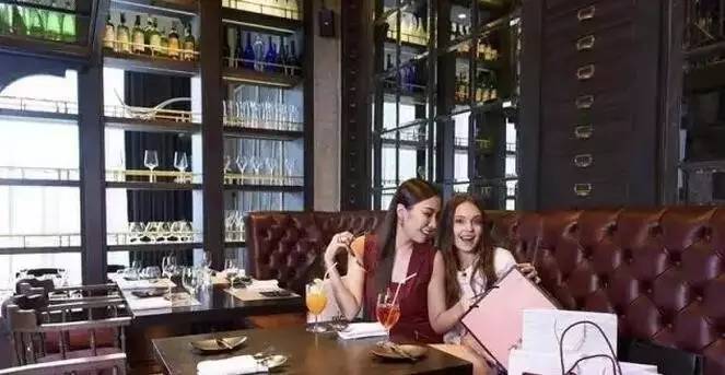 泰国最大购物中心在哪里,泰国最豪华的购物中心