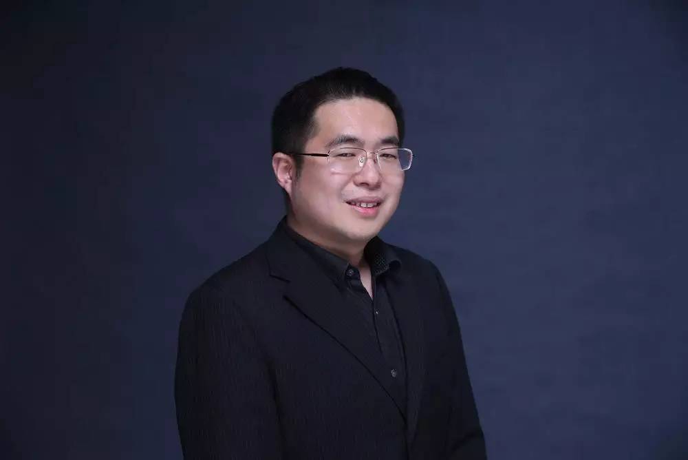 天涯海角任意行他为旅者寻找私人游伴儿3500名导游持证上岗