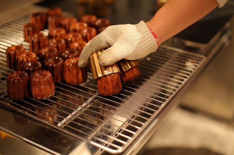 拔草！隐藏在新天地的防空洞酒吧、冠军面包舖、李宗盛阿信的咖啡厅！一天绝不够！