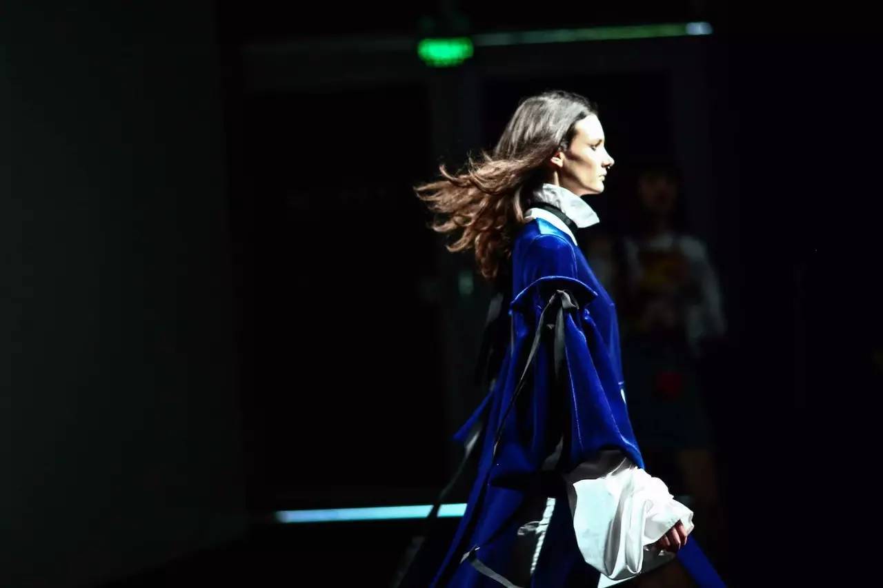 以时装周为灵感的4套秋季look合集,古驰2023秋冬秀场look