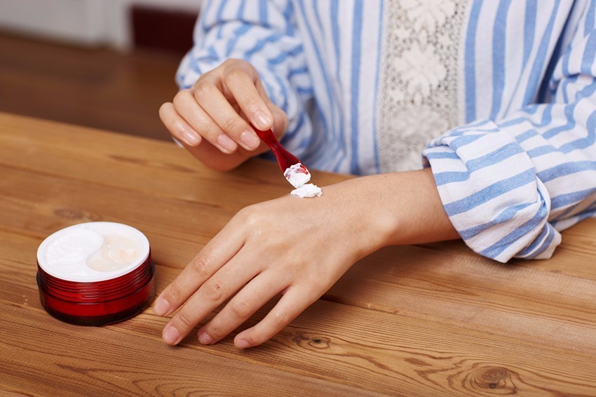 萧瑟冬日中的一抹生机,萧瑟冬季带给你无限温暖