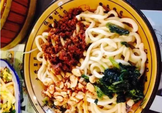 郑州特色小吃巷子,郑州十大小吃一条街