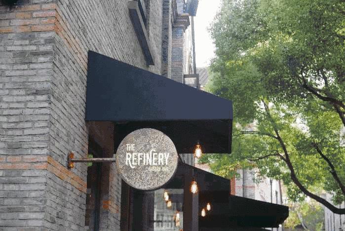 拔草！隐藏在新天地的防空洞酒吧、冠军面包舖、李宗盛阿信的咖啡厅！一天绝不够！