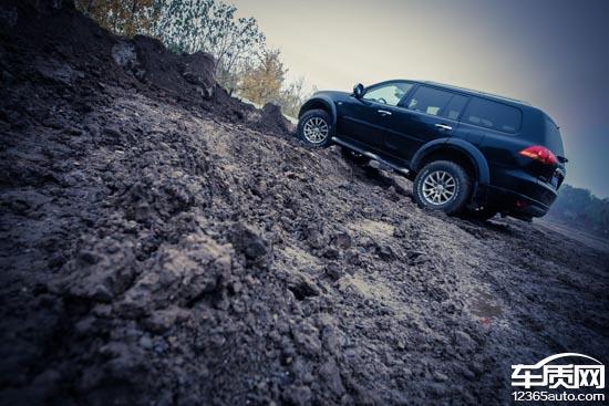 帕杰罗劲畅2022新款五座试驾,2022三菱帕杰罗劲畅试驾视频