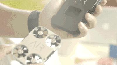 可以放手机壳的无人机,可以当无人机的手机壳