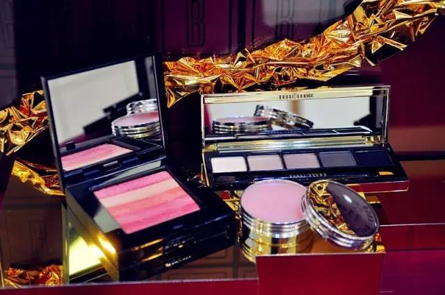 盼了一年的圣诞,dior彩妆圣诞限量版