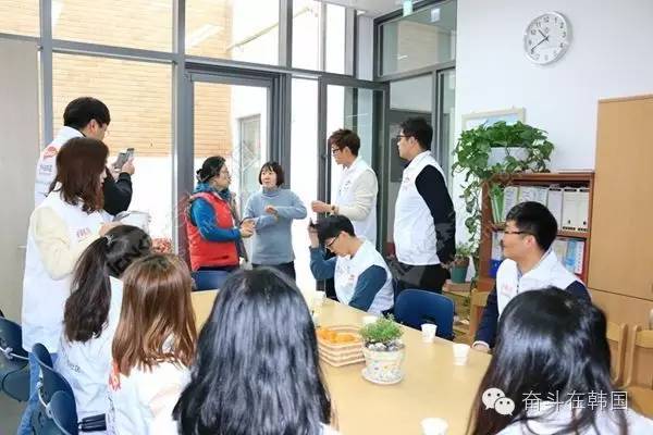 奋韩为孤儿院捐两千万韩币奶粉！用关爱温暖寒冬！