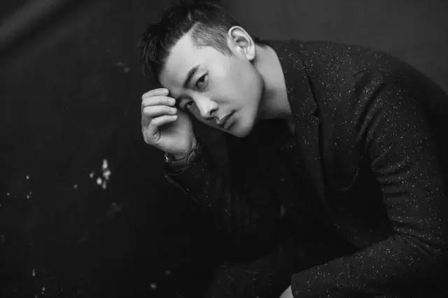 25出道29岁走红,“暖男专业户”的他如今又在用这个角色暖你……