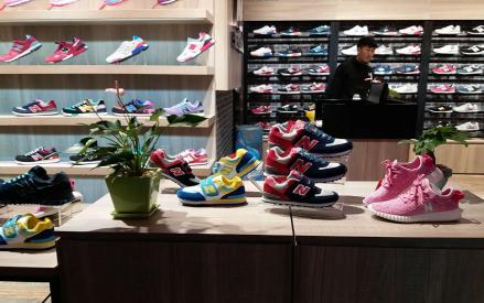 新百伦547系列米白色,2021新百伦爆款574