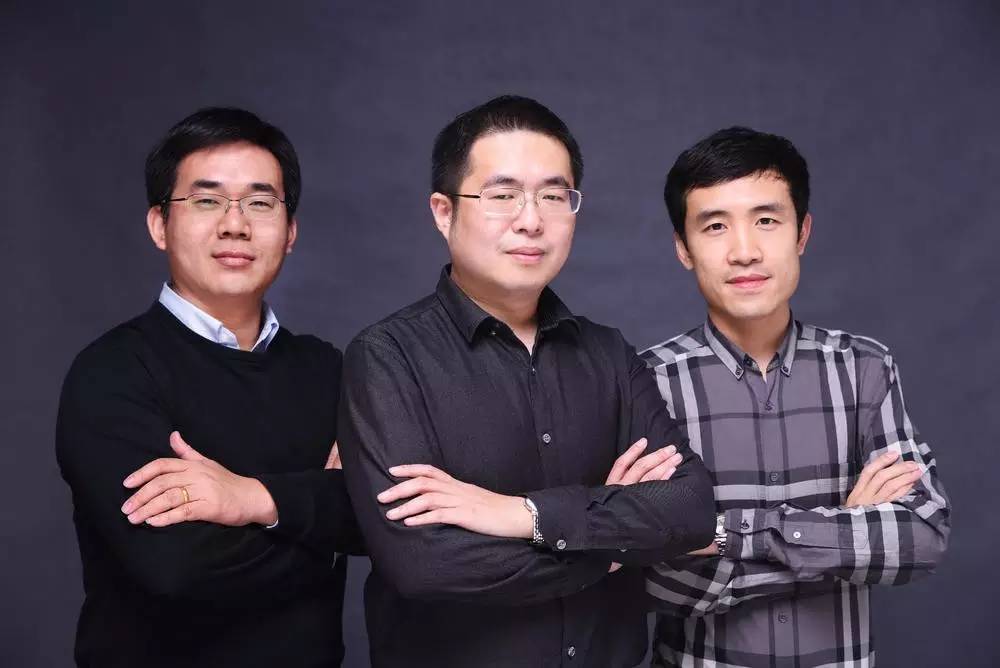 天涯海角任意行他为旅者寻找私人游伴儿3500名导游持证上岗