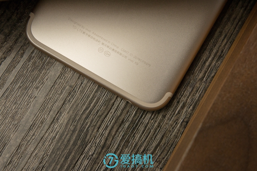 vivox9柔光双摄多少钱,vivox9plus前置柔光双摄