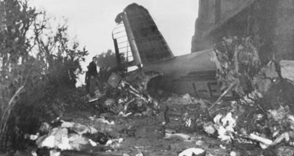 梅西祈祷完整版,梅西乘坐飞机在上空盘旋