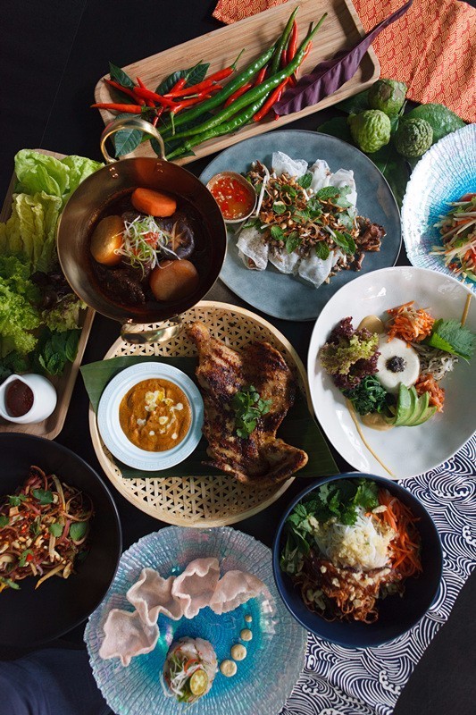 拔草！隐藏在新天地的防空洞酒吧、冠军面包舖、李宗盛阿信的咖啡厅！一天绝不够！