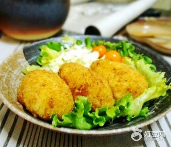 头发干枯毛糙开叉怎么护理,冬季头发干枯毛躁如何做