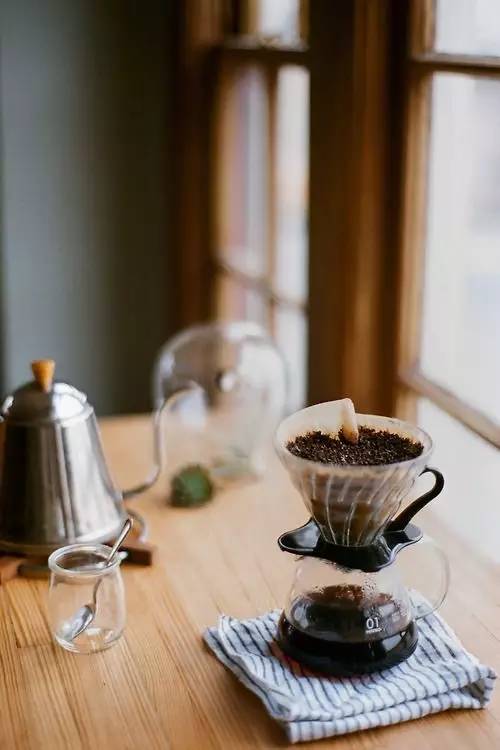 花式咖啡奶泡太浓怎么拉花,花式咖啡拉花用什么奶