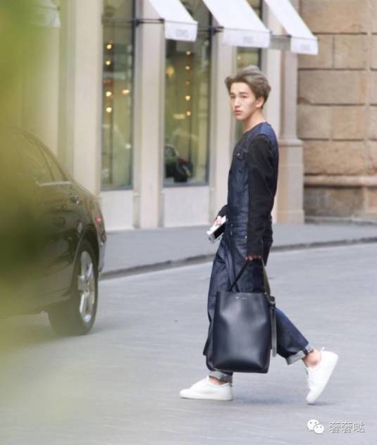 奢奢哒｜客串的Leo他的包包