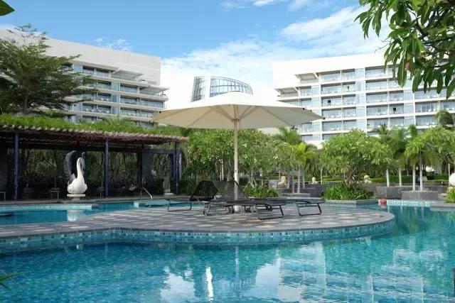 杨幂刘恺威最新一期从酒店出来,杨幂刘恺威法国巴黎定情之作