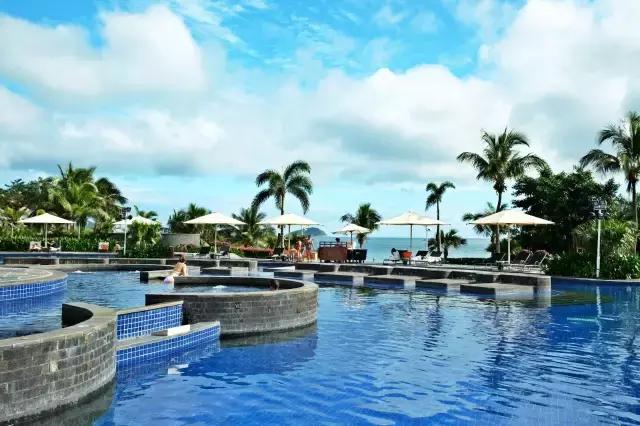 杨幂刘恺威最新一期从酒店出来,杨幂刘恺威法国巴黎定情之作