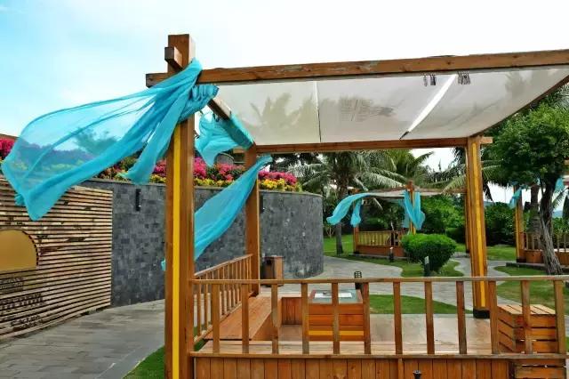 杨幂刘恺威最新一期从酒店出来,杨幂刘恺威法国巴黎定情之作