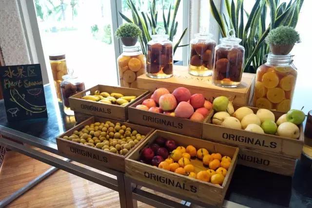 杨幂刘恺威最新一期从酒店出来,杨幂刘恺威法国巴黎定情之作