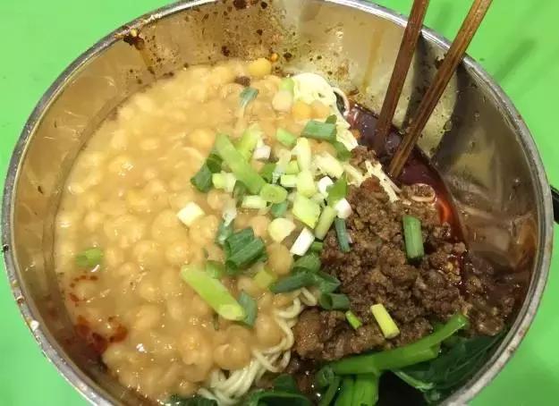 重庆小面哪一家最好吃,探店最正宗的重庆小面