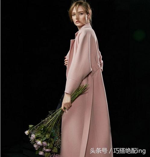 女士冬季穿搭显高显瘦,长外套这样穿显高显瘦