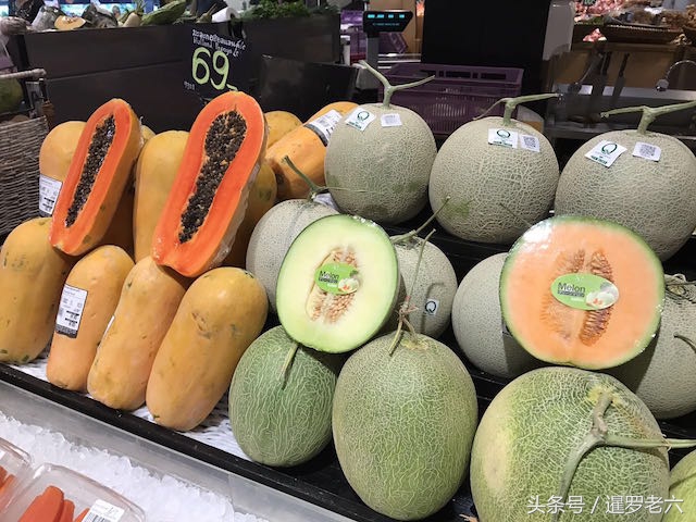 泰国进口超市里的那些水果，看着真新鲜，真漂亮，价格也不便宜！