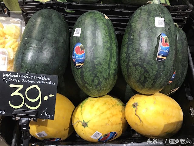 泰国进口超市里的那些水果，看着真新鲜，真漂亮，价格也不便宜！