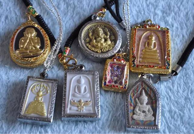 这些旅游纪念品,再心动也不要带回家!尤其是最后一个!