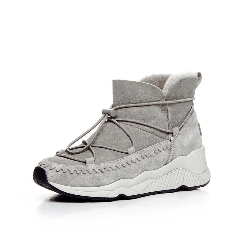 洋气雪地靴女显脚小,年轻人穿的雪地靴好看时尚