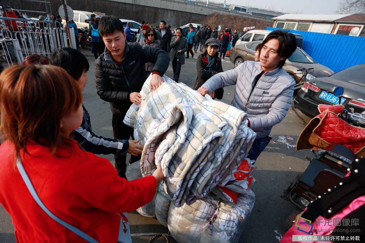 北京天兰天尾货市场有羽绒服吗,北京天兰天服装尾货新地址