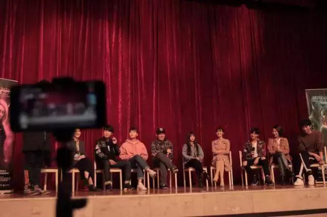 吃饭时直播,睡觉时赶路,《微能力者》校园宣传使出微能力!