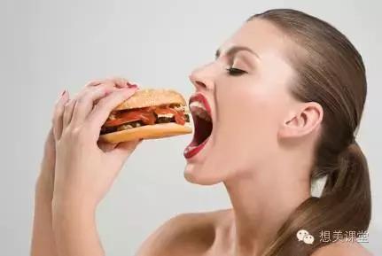 不化妆出门怎么才能好看,不化妆不敢出门怎么安慰