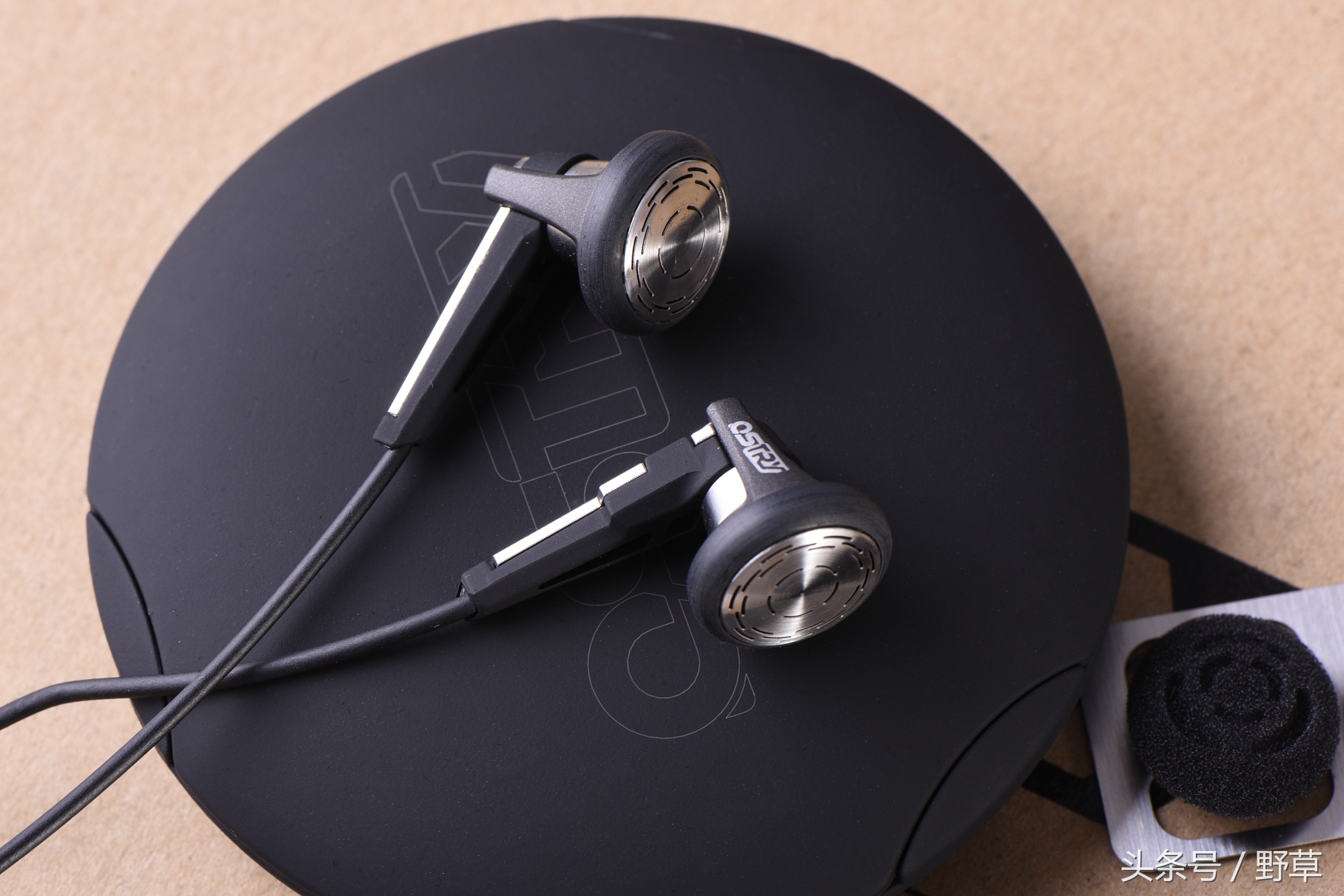 平头塞的耳机会漏音吗,平头塞耳机音质比入耳式好