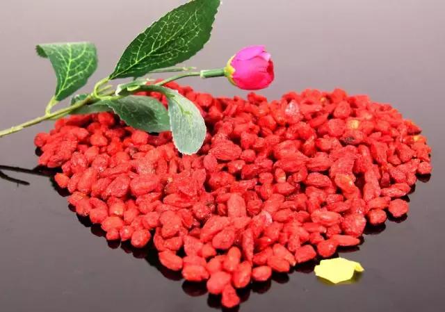 牙龈萎缩怎么办有什么好办法吗,牙龈萎缩怎么办露牙根