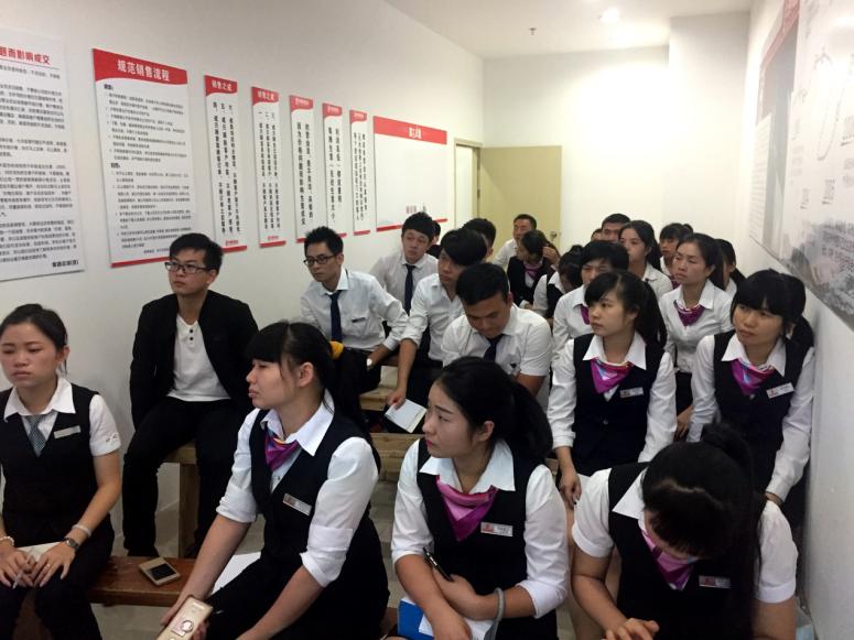 厉害了！COMIO卡美欧手机正式进驻福建最大手机连锁集团