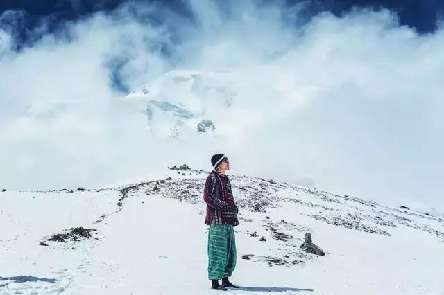 郭川师弟白宇：没裸奔过的人生不算完整｜封面